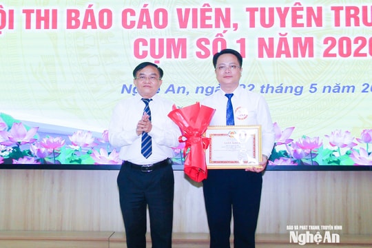 Trao 16 giải thưởng tại Hội thi Báo cáo viên, tuyên truyền viên giỏi cụm 1 tỉnh Nghệ An