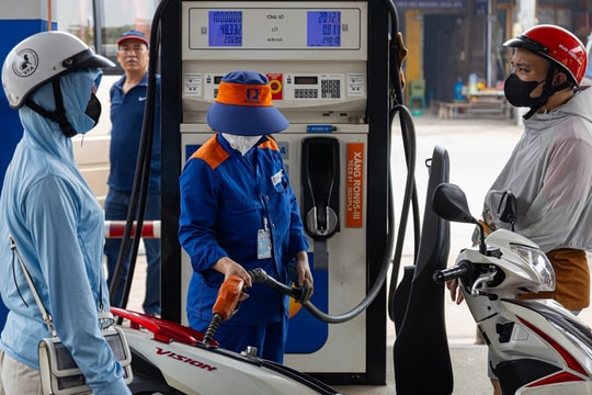 Cập nhật giá xăng dầu hôm nay 23/5: Bảng giá xăng dầu Petrolimex, PVOIL, Mipec, Thalexim