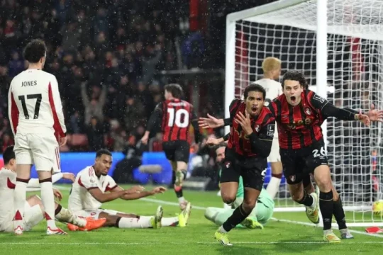 Kịch bản trận đấu thứ 39: Liverpool và Bournemouth có thể đá play-off tranh vé C1