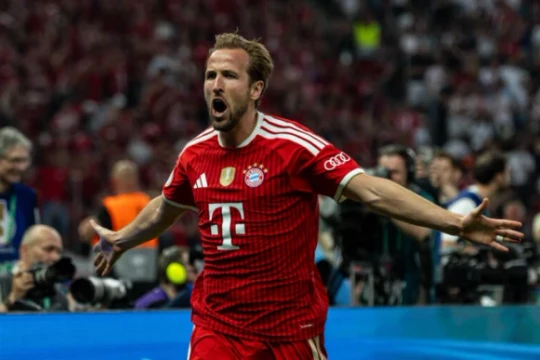 Harry Kane lập hat-trick rực sáng giúp Bayern Munich vô địch DFB-Pokal sau chiến thắng 3-0