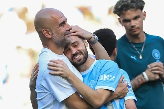 Kỷ nguyên vĩ đại tại Etihad khép lại: Pep Guardiola và dàn công thần đẫm lệ chia tay Man City