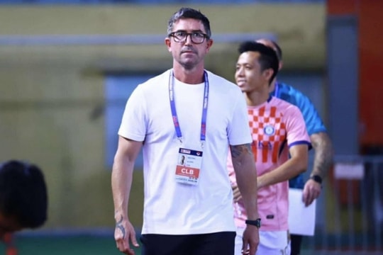 Hà Nội FC đánh bại Nam Định 2-1: HLV Harry Kewell đề cao bản lĩnh và lối đá đẹp