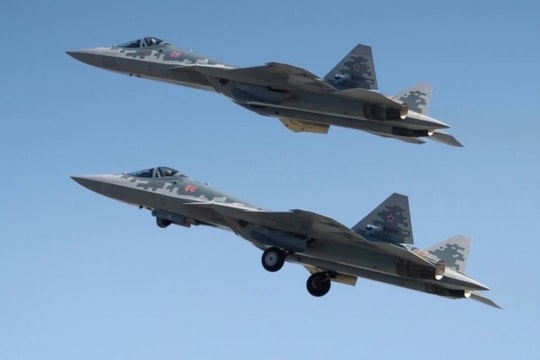 Nga thử nghiệm tiêm kích Su-57D: Bước tiến mới của biến thể hai chỗ ngồi