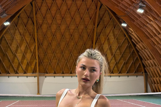 Madison Appel: Cựu tay vợt NCAA gây bão mạng xã hội và hành trình trở thành HLV tennis được săn đón nhất New York