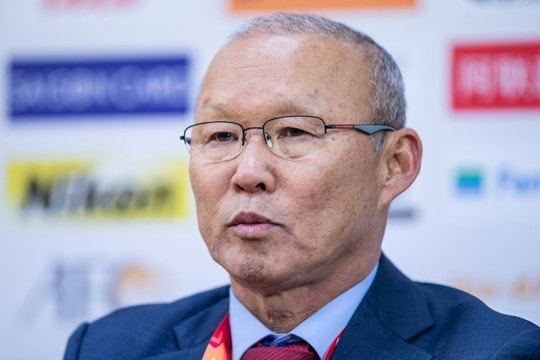 HLV Park Hang Seo tái xuất: Thử thách vực dậy Kanchanaburi Power FC từ hạng Nhì Thái Lan