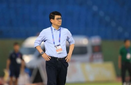 HAGL và canh bạc Vũ Tiến Thành: Tìm phao cứu sinh giữa tâm bão trụ hạng V.League