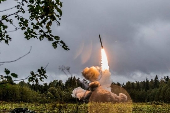Nga triển khai tên lửa hành trình chiến lược 9M729 tập kích Kyiv: Bước đi phá vỡ khuôn mẫu quân sự