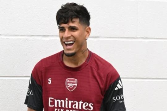 Barcelona săn hậu vệ Arsenal, Ruben Dias gây sốc khi muốn rời Manchester City