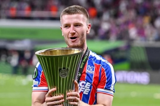 Adam Wharton tỏa sáng tại châu Âu: Vì sao MU sai lầm khi coi thường đối tác của Kobbie Mainoo?