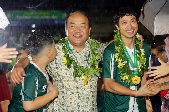 Công Phượng giành danh hiệu CLB đầu tiên: Cột mốc lịch sử tại Trường Tươi Đồng Nai