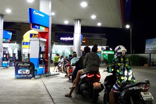 Giá xăng dầu hôm nay 1/6: Bảng giá xăng dầu Petrolimex, PVOIL, Mipec, Thalexim đầu tuần