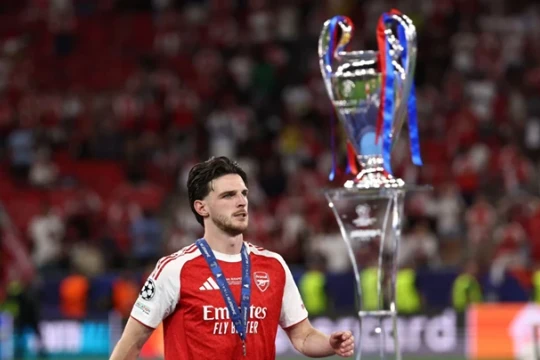 Nỗi đau Champions League và bước ngoặt thủ lĩnh: Tại sao Declan Rice là linh hồn mới của Arsenal