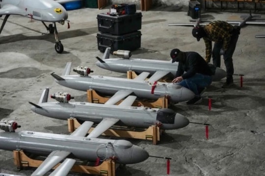 Ukraine triển khai hàng trăm UAV tấn công mạng lưới dầu mỏ sâu trong lãnh thổ Nga
