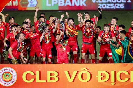 Công An Hà Nội vô địch V-League 2025/26 và loạt phản ứng gay gắt của các huấn luyện viên