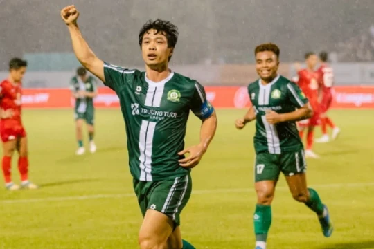 Công Phượng trở lại V-League và bài toán đẳng cấp ở tuổi 31 tại Đồng Nai