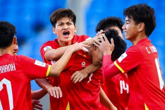 Công Hậu lập hat-trick rực rỡ, U19 Việt Nam thắng 3-0 và lời cảnh báo từ CĐV Thái Lan
