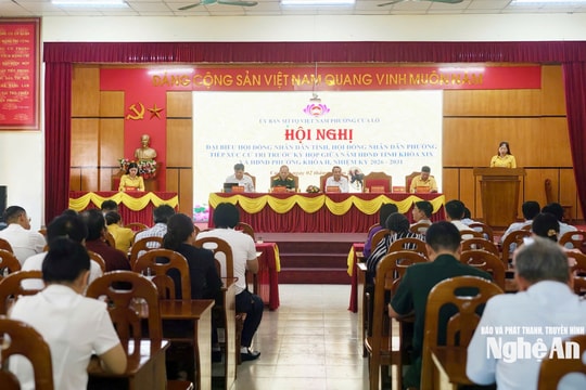 Phó Chủ tịch Thường trực HĐND tỉnh tiếp xúc cử tri phường Cửa Lò