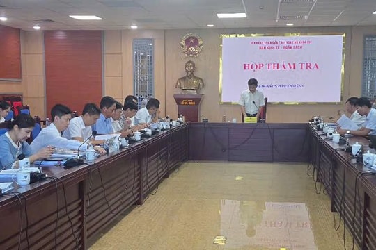 Ban Kinh tế - Ngân sách thẩm tra các nội dung trình Kỳ họp thứ 2, Hội đồng Nhân dân tỉnh khóa XIX
