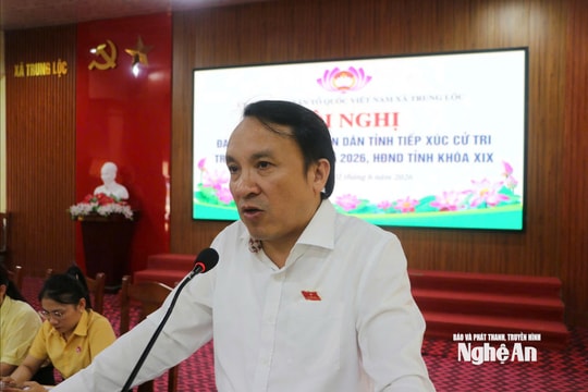 Phó Chủ tịch Thường trực HĐND tỉnh Dương Đình Chỉnh tiếp xúc cử tri xã Trung Lộc