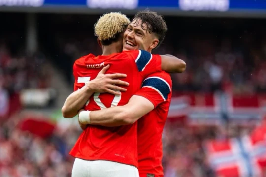 Jorgen Strand Larsen lập cú đúp, Na Uy thắng thuyết phục Thụy Điển 3-1 trong trận derby Bắc Âu