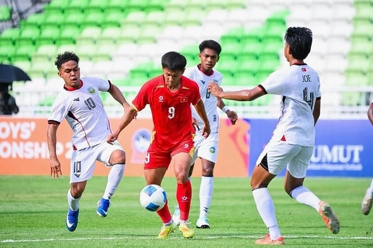 Hoàng Công Hậu lập hat-trick, U19 Việt Nam thắng trận ra quân 3-0 trước Timor Leste