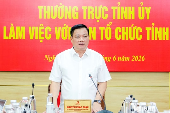 Thường trực Tỉnh uỷ làm việc với Ban Tổ chức Tỉnh uỷ về công tác tổ chức xây dựng Đảng