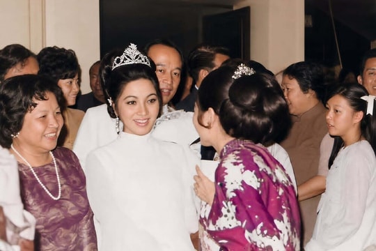 Cận cảnh đám cưới thế kỷ của minh tinh Thẩm Thúy Hằng và Tiến sĩ Nguyễn Xuân Oánh tại Sài Gòn