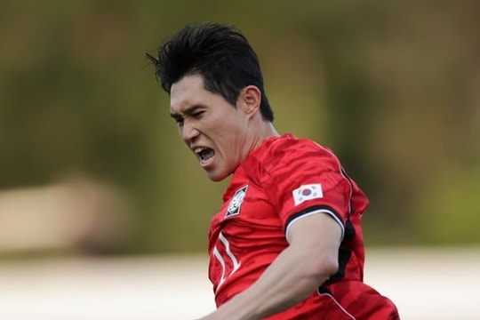 Siêu phẩm của Lee Dong-gyeong giúp Hàn Quốc thắng nhọc El Salvador 1-0