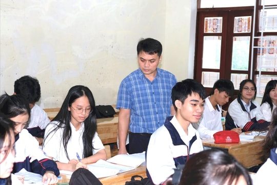 Xét tuyển học bạ vào Đại học: Giữ cơ hội, siết chất lượng