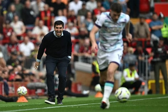 Andoni Iraola và bài toán phục hưng Liverpool: Bài học đắt giá từ sự sụp đổ của Arne Slot