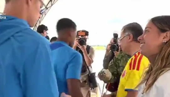 James Rodriguez gây tranh cãi khi phớt lờ con gái Tổng thống Colombia trước thềm World Cup 2026