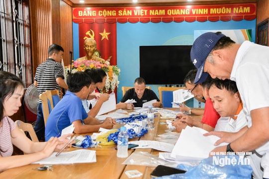 Kiểm tra hồ sơ nhân sự các đội bóng tham dự Giải Bóng đá Thiếu niên - Nhi đồng Cúp Báo và phát thanh, truyền hình Nghệ An