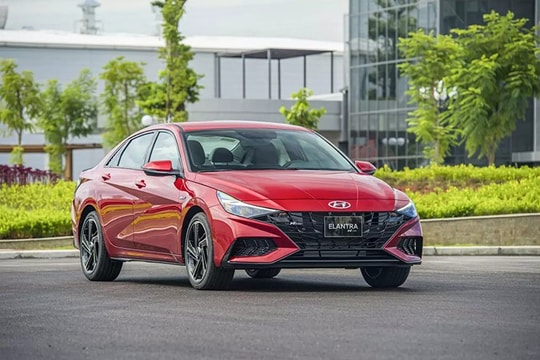 Giá xe Hyundai Elantra 2026 mới nhất: Sedan hạng C chỉ từ 579 triệu đồng