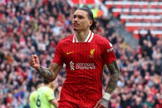 Liverpool tranh giành Darwin Nunez, Juventus và Man City cùng săn đón Brahim Diaz