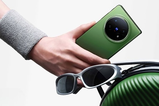 vivo X Fold6 hé lộ khả năng xử lý 5 tác vụ cùng lúc trên màn hình gập