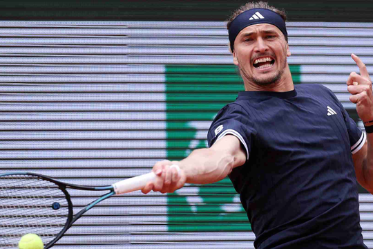 Alexander Zverev áp sát Alcaraz, Novak Djokovic văng khỏi top 5 sau Roland Garros 2026