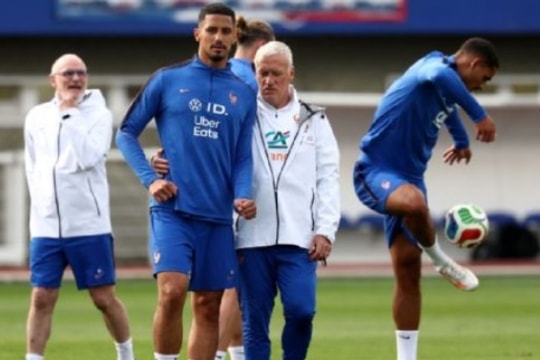 Saliba trở lại đội hình tuyển Pháp và luật thay người 10 giây của FIFA tại World Cup 2026