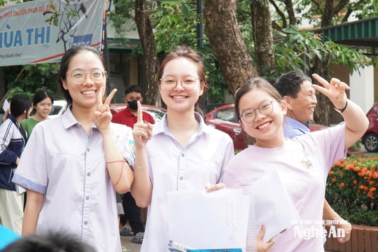 Nghệ An hoàn thành ngày thi tốt nghiệp THPT đầu tiên đúng quy chế