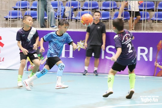 Nhi đồng ngày thi đấu thứ 5: "Cuộc chiến" giành vé vào tứ kết