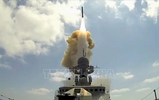 Phân tích kỹ thuật tên lửa Kalibr của Nga: Ukraine phát hiện 90% linh kiện điện tử ngoại nhập