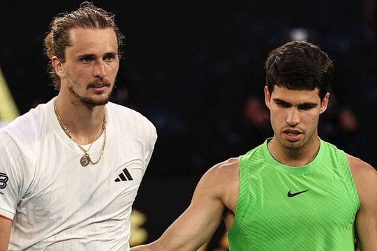 Alexander Zverev đe dọa vị thế số 2 thế giới của Carlos Alcaraz sau Roland Garros
