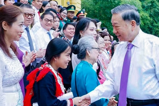 Con người, văn hóa và niềm tin luôn là trung tâm của mọi chính sách phát triển