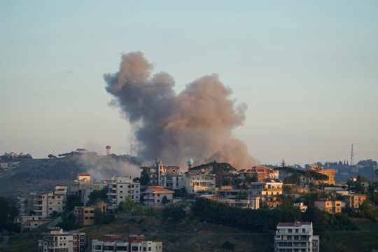 Israel không kích miền Nam Liban sau lệnh sơ tán