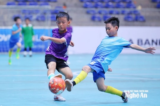 Trực tiếp Bán kết 2: Nhi đồng Cửa Lò gặp Nhi đồng An Châu