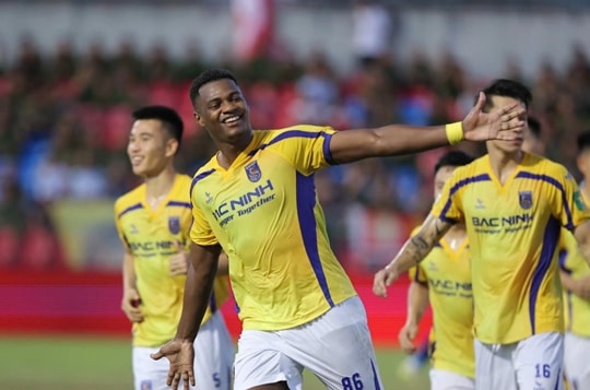 Bắc Ninh giành vé thăng hạng V-League kịch tính; Việt Nam duy trì vị trí 99 thế giới