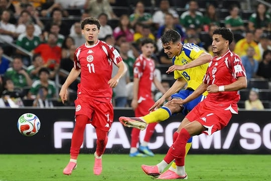Chấm điểm Thụy Điển thắng Tunisia 5-1: Tam tấu hàng công và nhạc trưởng Ayari bùng nổ