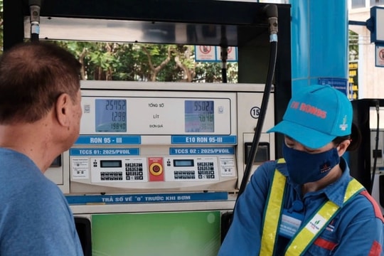 Giá xăng dầu hôm nay 18/6: Bảng giá xăng dầu tại Petrolimex, PVOIL, Mipec, Thalexim