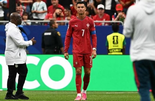 Bồ Đào Nha hòa CHDC Congo 1-1: Cristiano Ronaldo và nghịch lý của sự vĩ đại