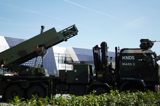 MARS 3: Hệ thống pháo phản lực đa miền mới thách thức vị thế của HIMARS tại châu Âu