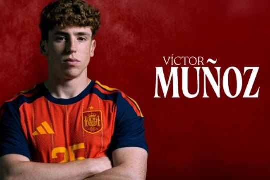 Liverpool chính thức chiêu mộ Victor Munoz từ Osasuna